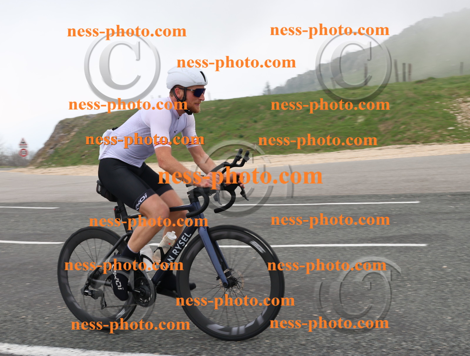 Col du Grand Colombier (35).JPG