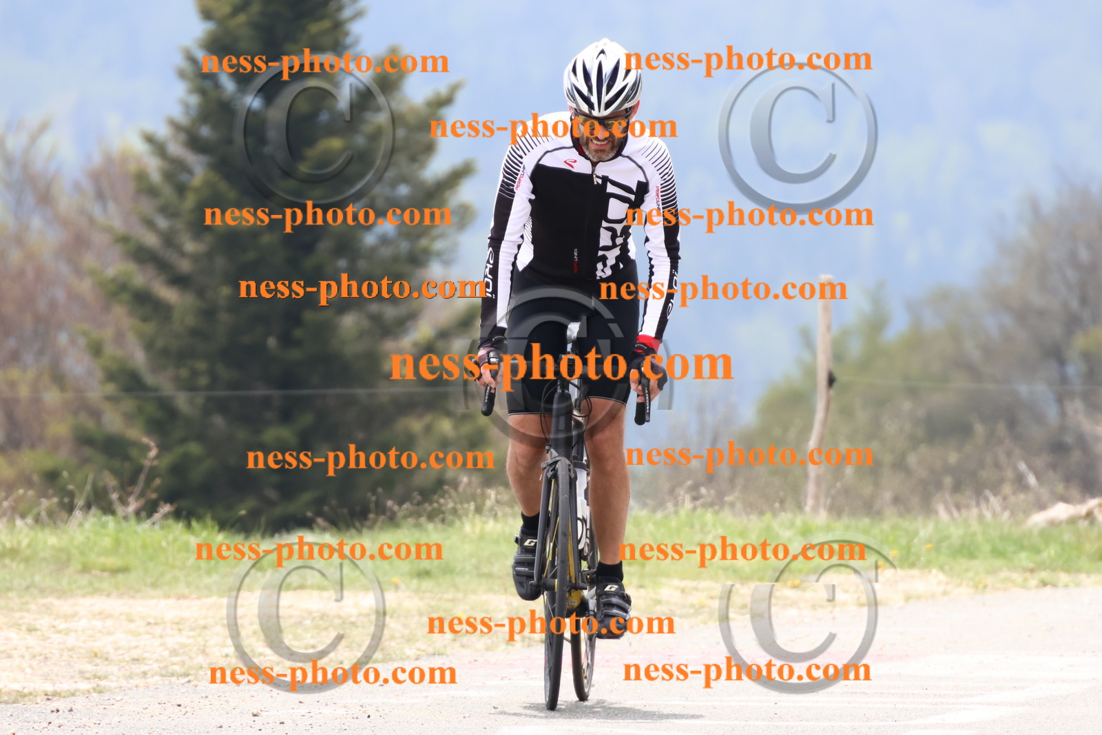 Col du Grand Colombier (104).JPG