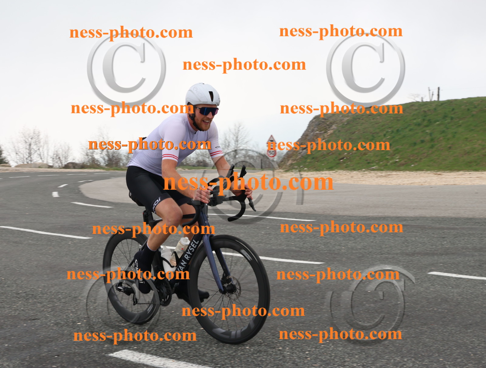 Col du Grand Colombier (34).JPG